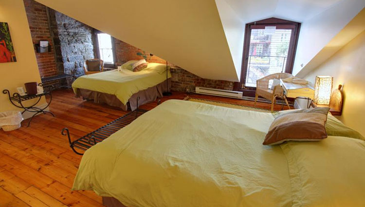 Auberge Bonsecours Montreal Hotel