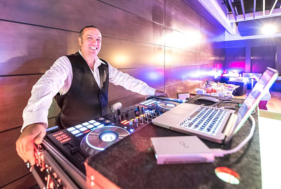 DJ Robertino